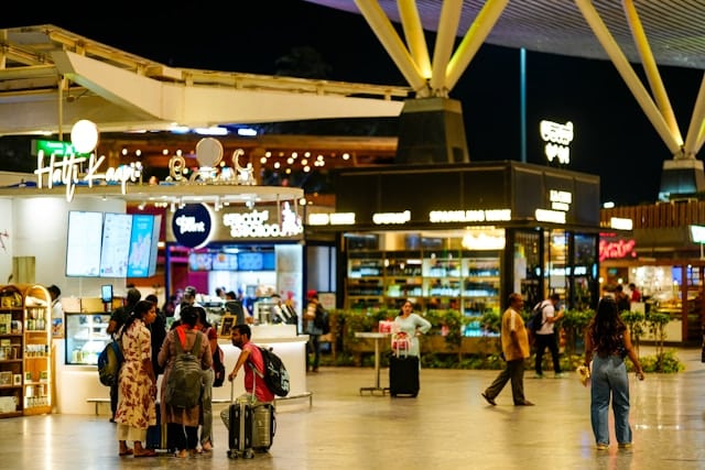 Airport SIM Counters Overcharge Tourists