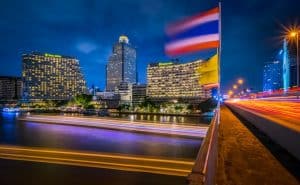 AIS vs DTAC vs True