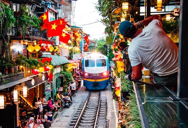 Vietnam 5G eSIM Network Rollout