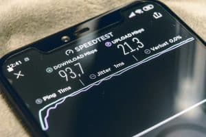 5G phone showing 4G
